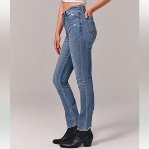 Abercrombie High Rise Skinny Jean size 26L